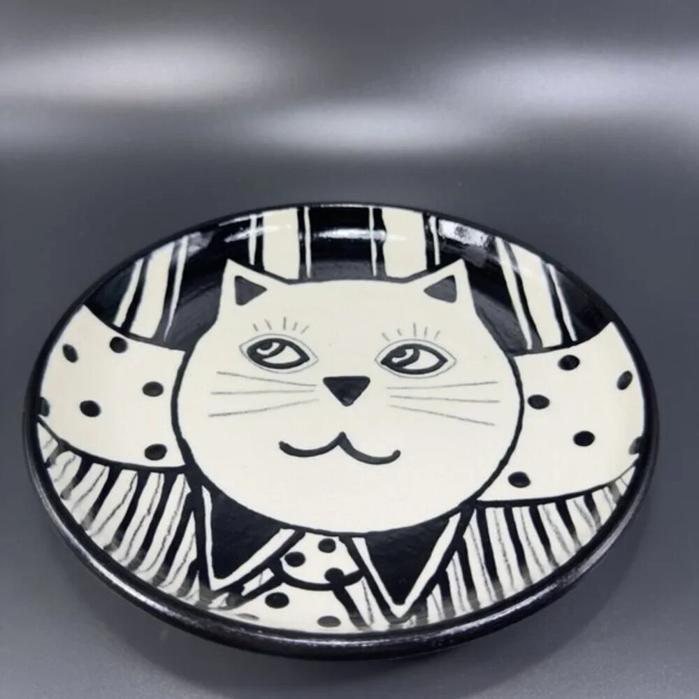 1990s Studio Art Pottery Round‎ Dish Plate Of Kitty Cat Signed Kietzen Vintage